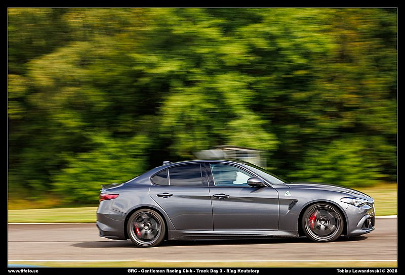 098A9824