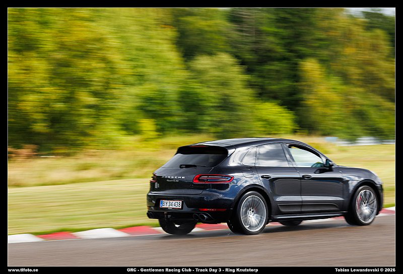 098A8911